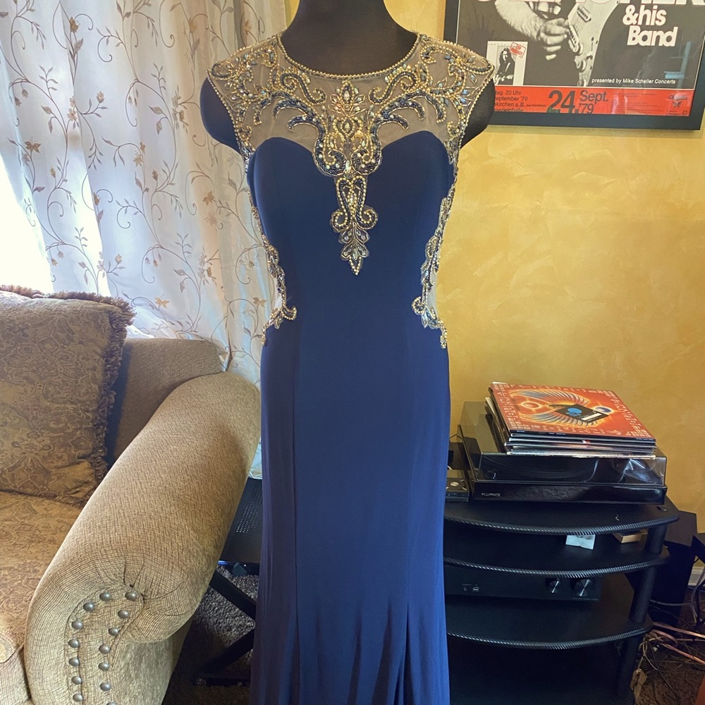 Zoey Grey Prom/Formal Style 31107. Size 10 NWT